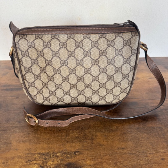 Gucci Sherry Line Vintage Crossbody - Picture 2 of 11